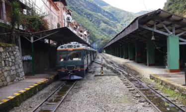 Machu Picchu por Tren: Todo lo que Debes Saber Antes de Reservar