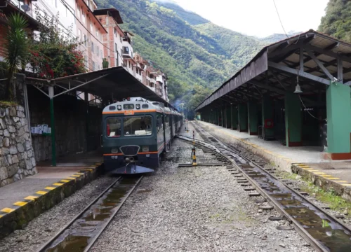 Machu Picchu por Tren: Todo lo que Debes Saber Antes de Reservar